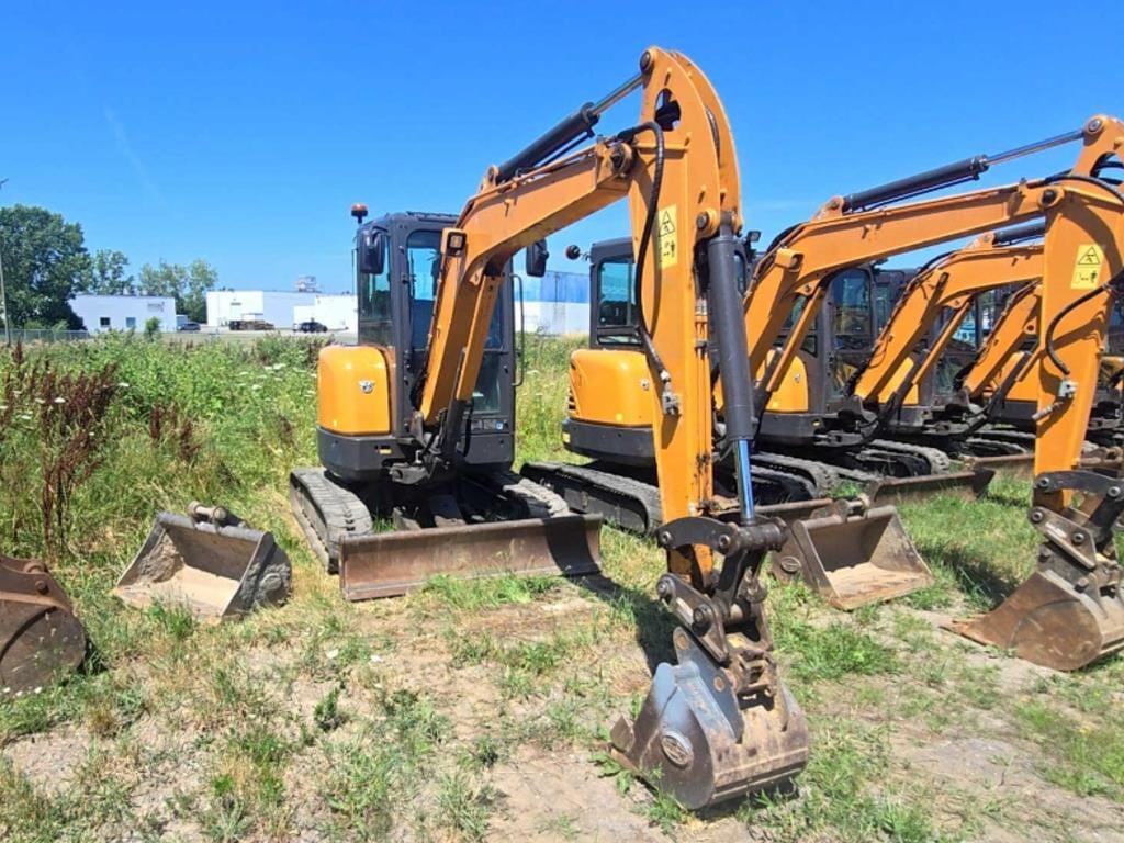 2022 Case CX37C Equipment Image0