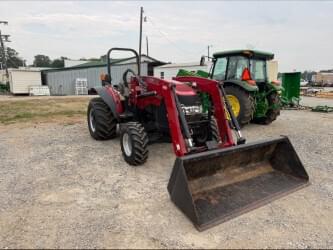 Image of Case IH Farmall 115A equipment image 1