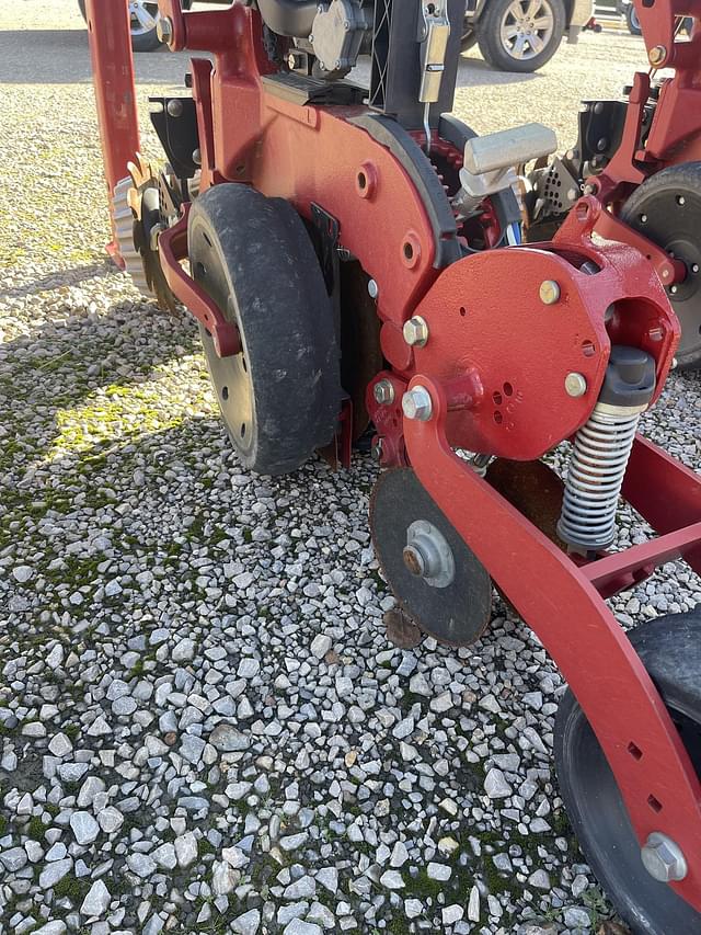 Image of Case IH 2130 equipment image 4