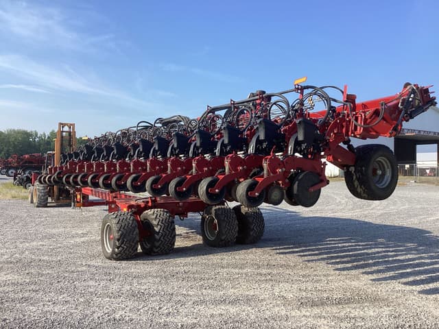 Image of Case IH 2140 equipment image 4