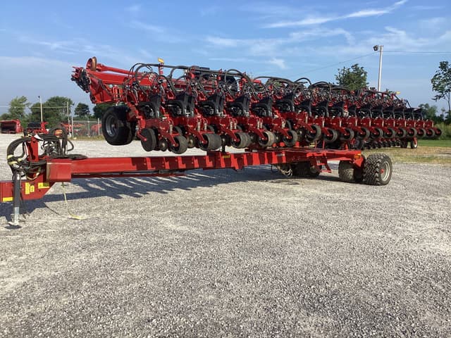Image of Case IH 2140 equipment image 3