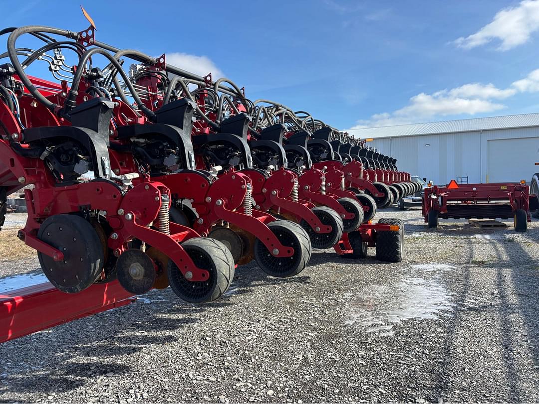 Image of Case IH 2140 Primary image