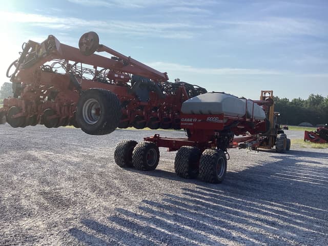 Image of Case IH 2140 equipment image 2