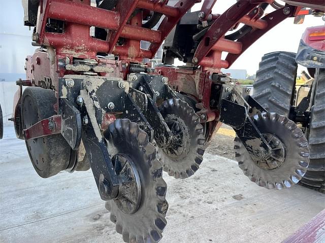 Image of Case IH 2140 equipment image 2