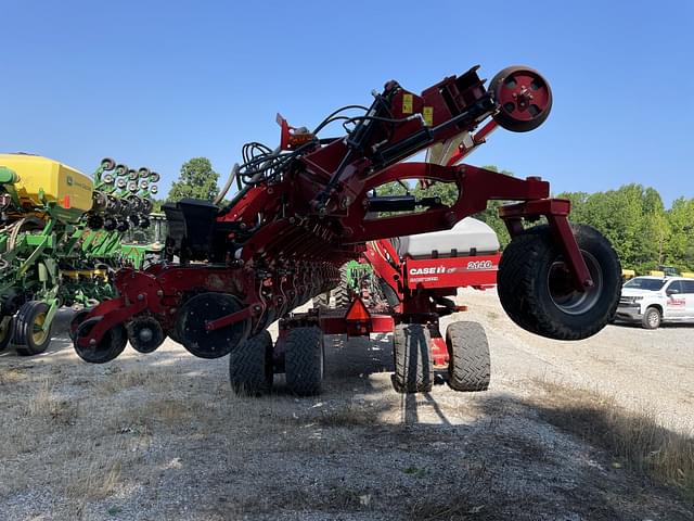 Image of Case IH 2140 equipment image 3