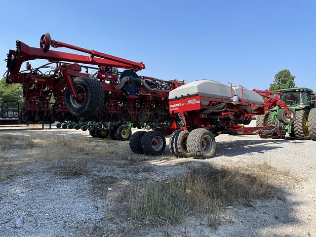 Image of Case IH 2140 equipment image 2