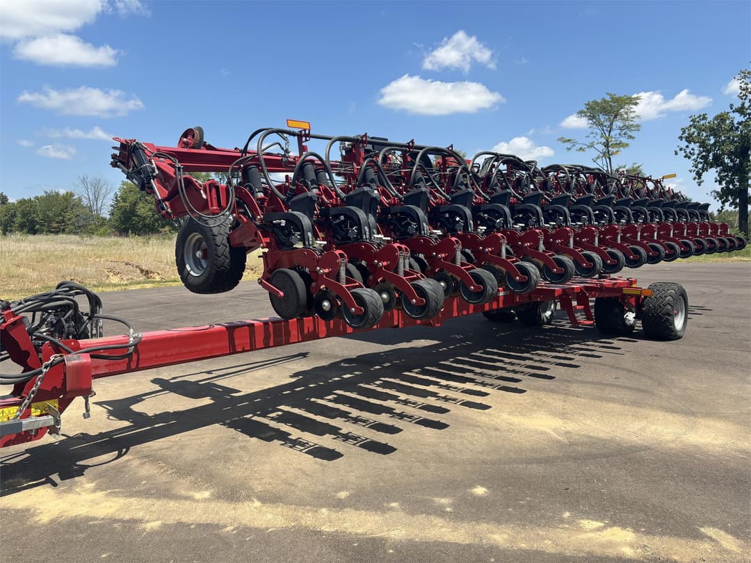 Image of Case IH 2140 Primary image