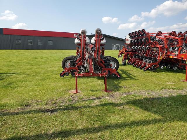 Image of Case IH 2150 equipment image 2