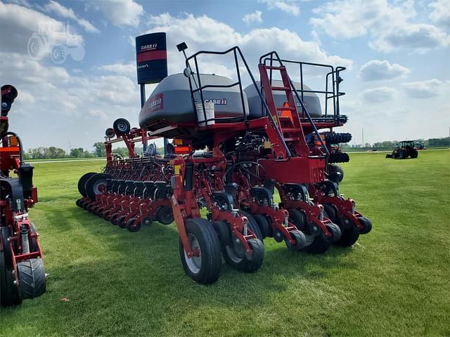 Image of Case IH 2150 equipment image 4