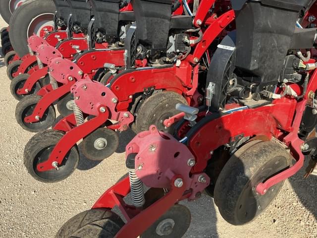 Image of Case IH 2150 equipment image 3