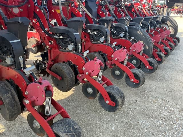 Image of Case IH 2150 equipment image 4