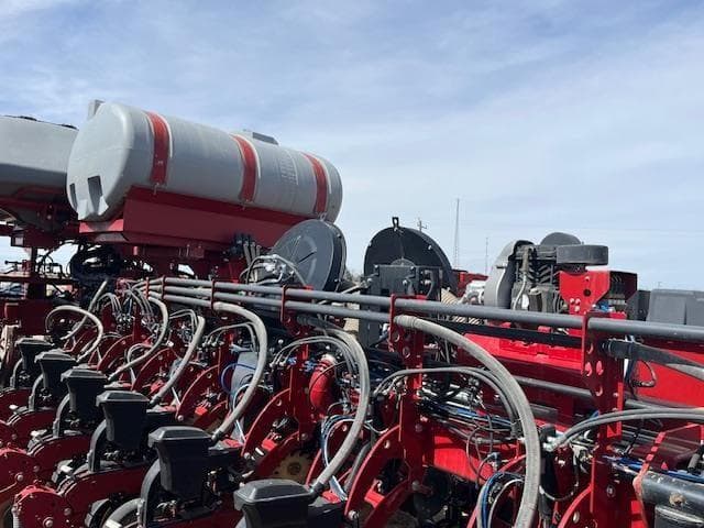 Image of Case IH 2150 equipment image 2