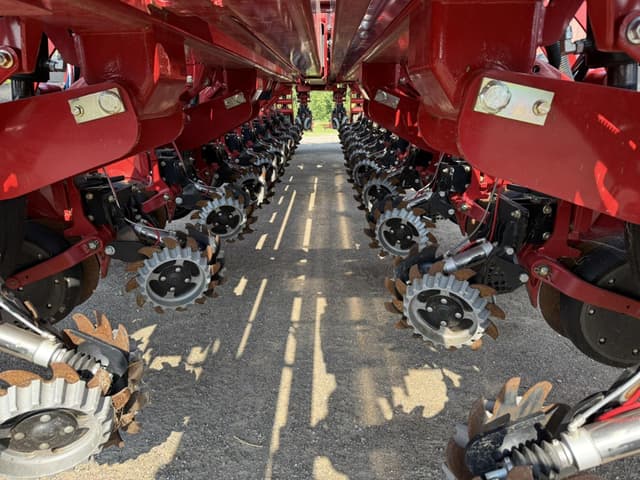 Image of Case IH 2150 equipment image 3