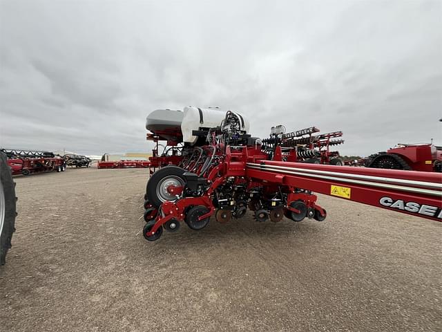 Image of Case IH 1250 equipment image 3