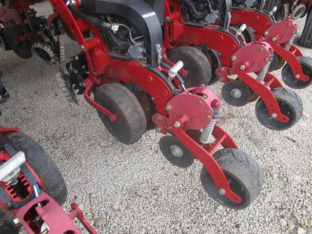 Image of Case IH 2150 equipment image 2