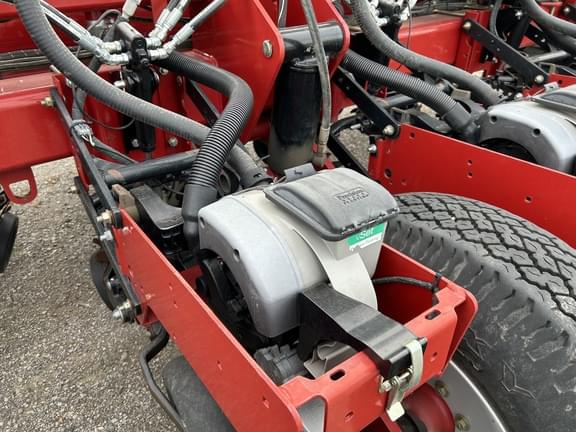 Image of Case IH 2150 equipment image 3