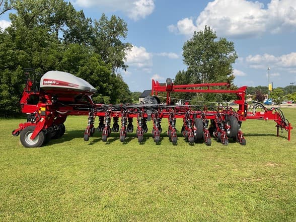 Image of Case IH 2150 equipment image 3