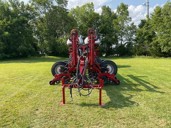 Image of Case IH 2150 equipment image 1