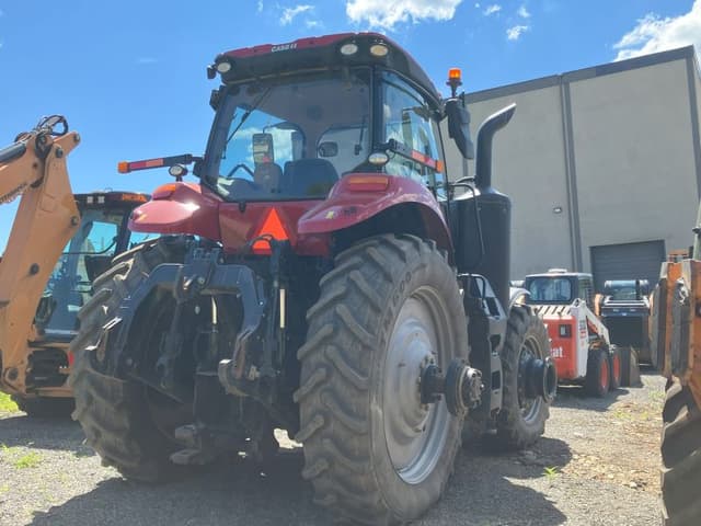 Image of Case IH Magnum 310 equipment image 3