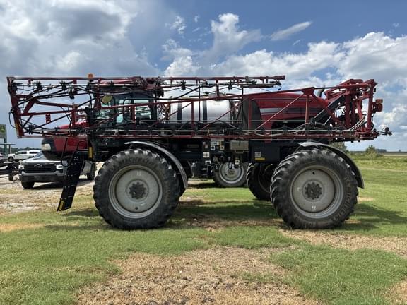 Image of Case IH 3240 Patriot equipment image 4
