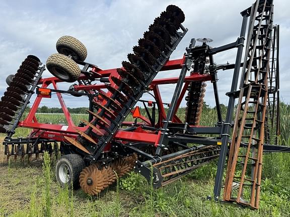 Image of Case IH Barracuda 335 equipment image 2