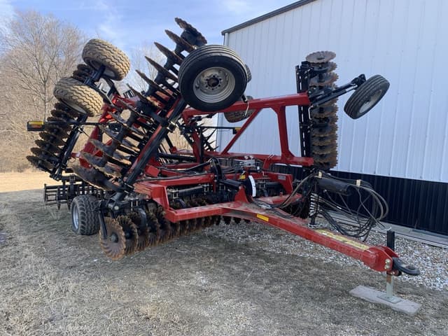 Image of Case IH 335VT equipment image 1