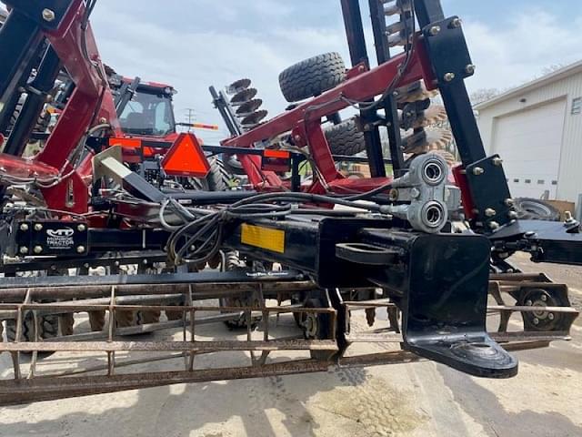 Image of Case IH 335VT equipment image 2