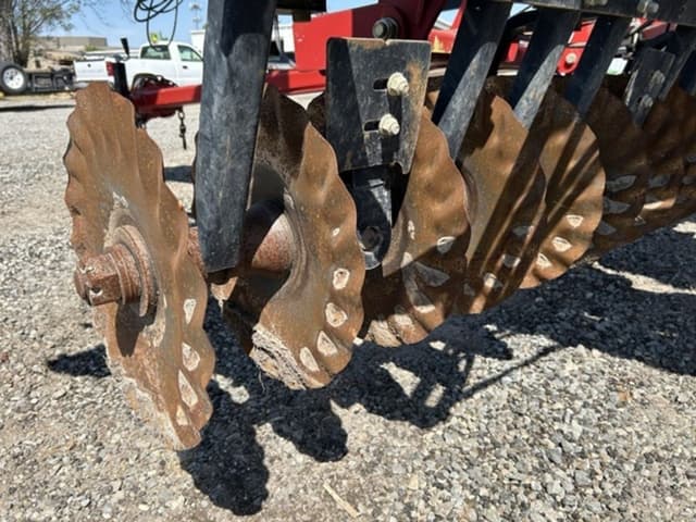 Image of Case IH 335VT equipment image 4