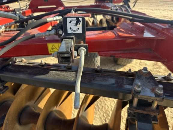 Image of Case IH 375 equipment image 1