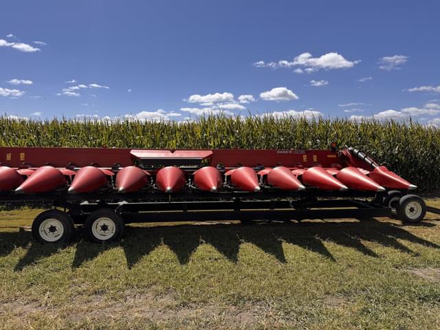 Image of Case IH 4412 equipment image 2