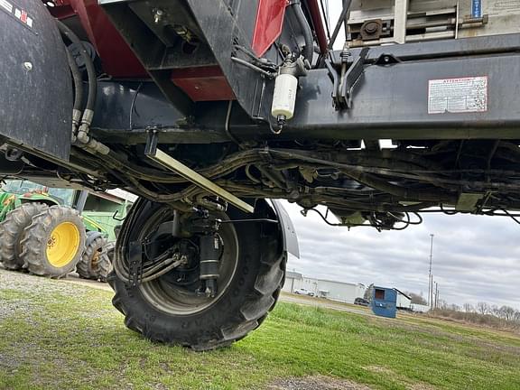 Image of Case IH 5550 Trident equipment image 3