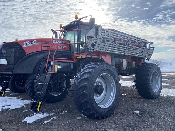 Image of Case IH 5550 Trident equipment image 1