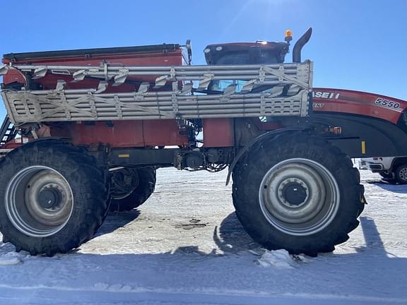 Image of Case IH 5550 Trident equipment image 3