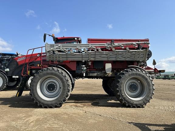 Image of Case IH 5550 Trident equipment image 2