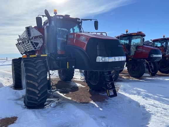 Image of Case IH 5550 Trident equipment image 2