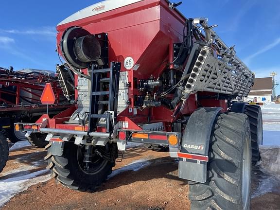 Image of Case IH 5550 Trident equipment image 4