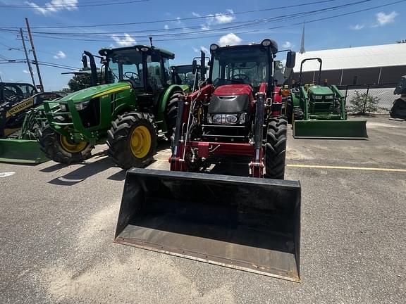 Image of Case IH Farmall 65A equipment image 1