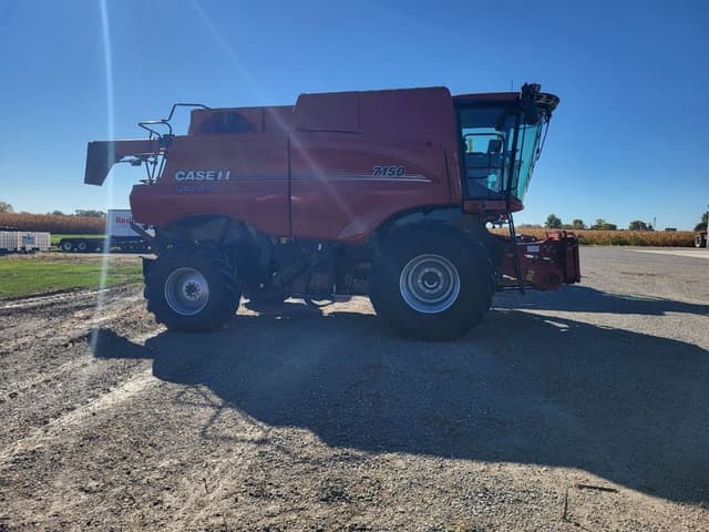 Image of Case IH 7150 equipment image 1