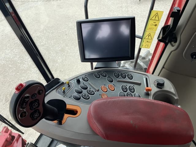Image of Case IH 7150 equipment image 3