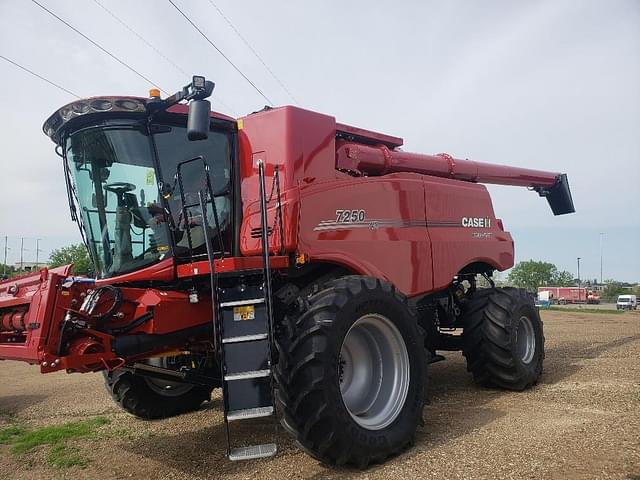 Image of Case IH 7250 equipment image 3