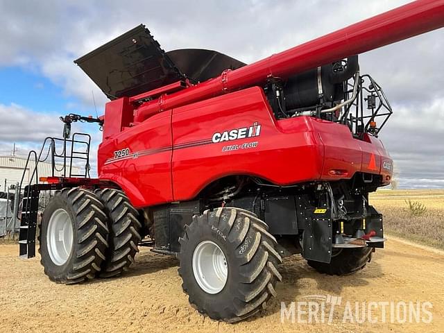 Image of Case IH 7250 equipment image 2