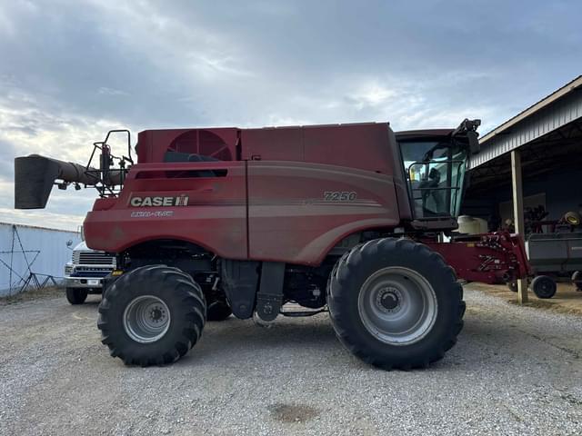Image of Case IH 7250 equipment image 2