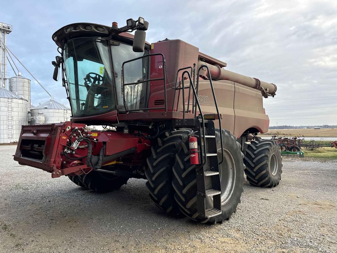 Image of Case IH 7250 Primary image