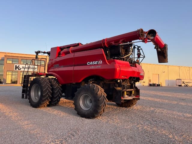 Image of Case IH 7250 equipment image 2