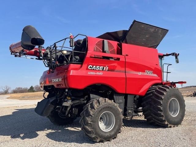 Image of Case IH 7250 equipment image 2