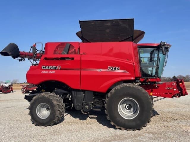 Image of Case IH 7250 equipment image 1