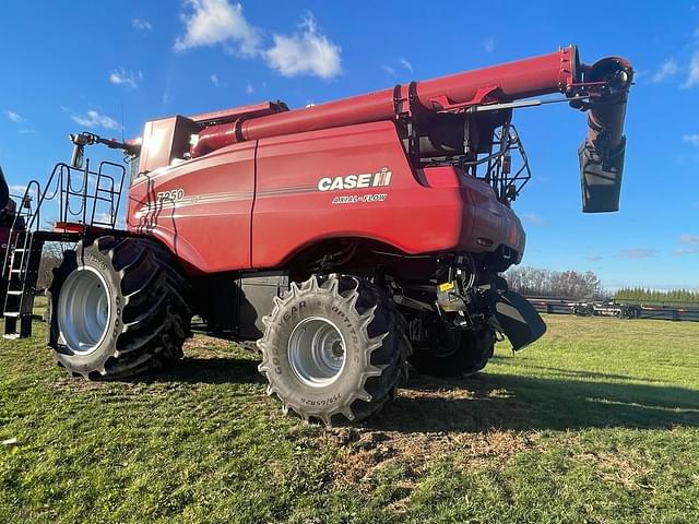 Image of Case IH 7250 equipment image 1