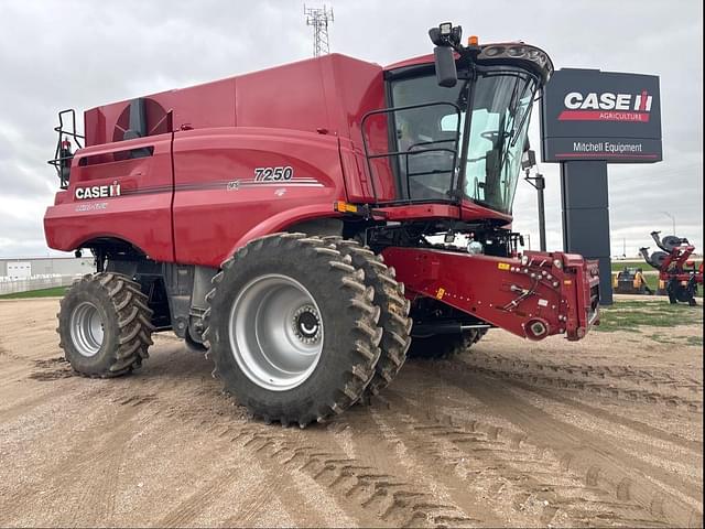 Image of Case IH 7250 equipment image 1