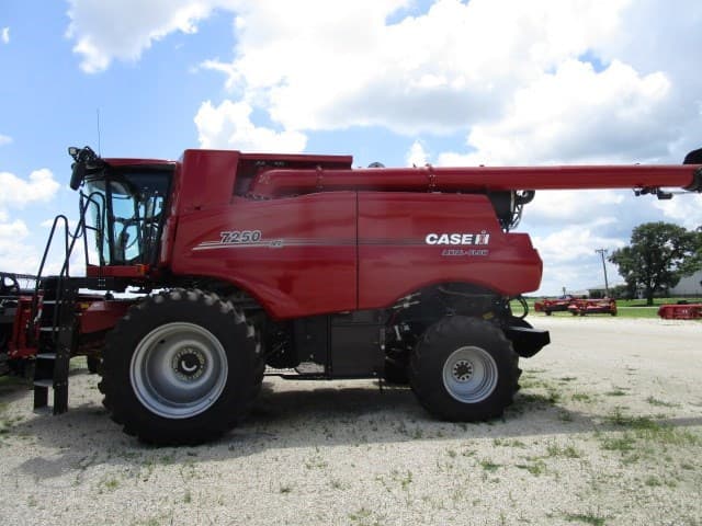 Image of Case IH 7250 equipment image 1