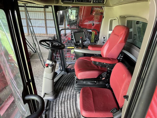 Image of Case IH 7250 equipment image 3